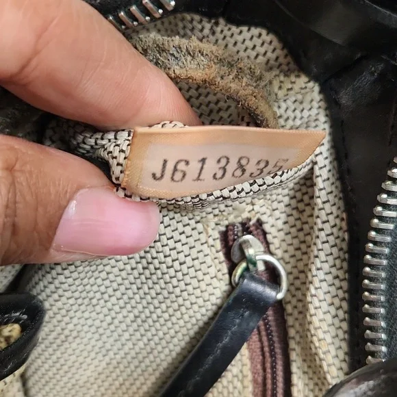 Dooney & Bourke Black Leather Shoulder Bag - Picture 13 of 14